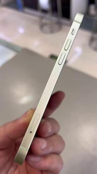 年轻人的第一台 iPhone 怎么选，才不后悔？